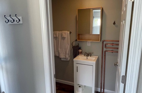 Healy Cabin | Denali Dry Creek Tiny Home 5