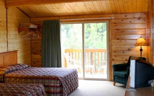 McKinley Park Cabin | Denali Grizzly Bear Resort