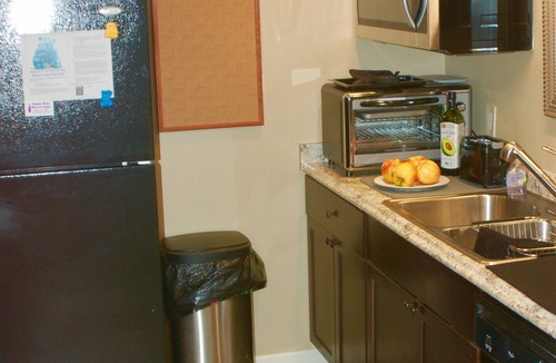 Southeast Apartment | Denver Blue Bear Romantic Spa Getaway: Private 1 BR Apartment with NEW Spa Room