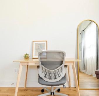St. Johns House | Designer NEW 10min dt Pet friendly 7min Park-Room A