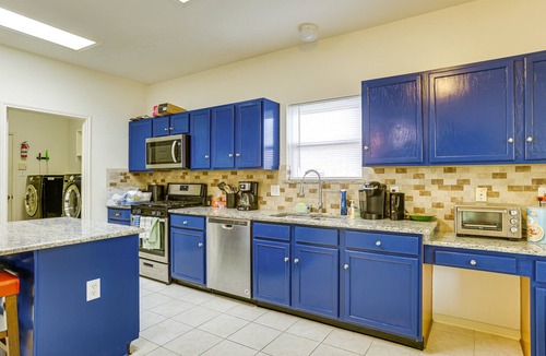Spring House | Devonshire in Spring 4BR, 2.5BA home in quiet, tree lined, peaceful neighborhood