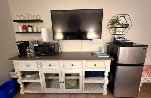 Wimberley Apartment | Discover Wimberley charm from your upstairs cozy studio