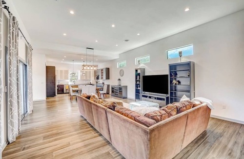 Hudson Bend House | Dog-friendly home with pool, grill, central AC, & Washer/Dryer