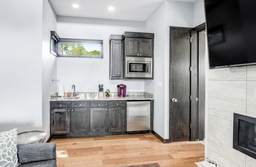 Spicewood Cabin | Dog-friendly lakeside cabin with alfresco patio, soaking tub, outdoor shower