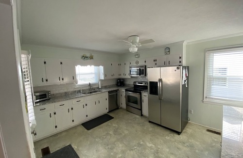 Ocean Isle Beach Cottage | Dog-Friendly, No-Smoking, Ocean Front Cottage, Center of the Island