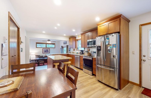 Durango House | Dog-friendly townhome with mountain view, fireplace, patio, grill & W/D