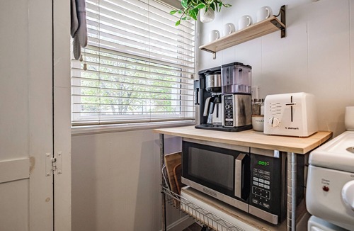 Old Orchard Beach Cottage | Dog Friendly, Relaxing Cottage Stay Steps Away from The Beach