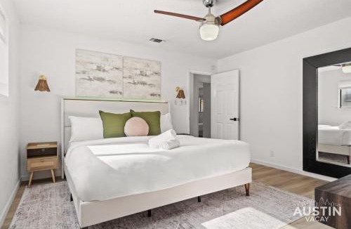 Mesa Park House | Domain Escape 4BR 2.5BA Pool Hot Tub w Game Lounge
