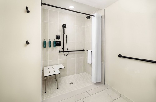 Concord Hotel | DoubleTree by Hilton Downtown Concord