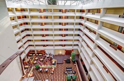 Southcenter Hotel | DoubleTree Suites by Hilton Seattle Airport/Southcenter