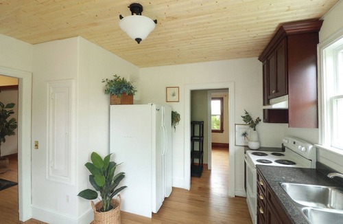 Antigonish House | Downtown Antigonish - Entire 4 BR House + Garden
