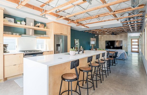 East Cesar Chavez House | Downtown at your Doorstep! Modern Luxury Home