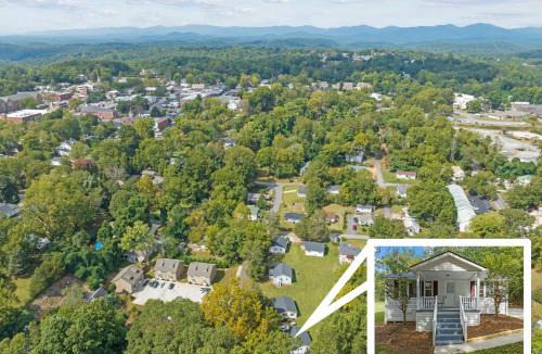 Dahlonega House | Downtown Dahlonega Destination