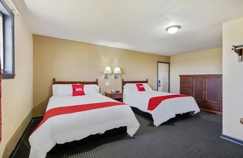 Luling Hotel | Downtown Luling Lodging w/Parking, 2 Min Drive to I-10 & US-90 Highway Access