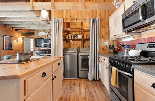 Bridgton House | Dream Lakefront Modern Cabin
