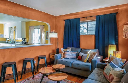 Rosedale House | DU Two Bedroom Home Near Campus/Restaurants/Bars