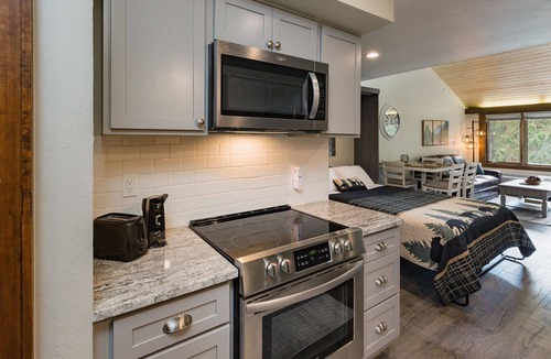 Purgatory Cabin | Durango Dream | AC, Pool, Hot Tub, Golf & Ski