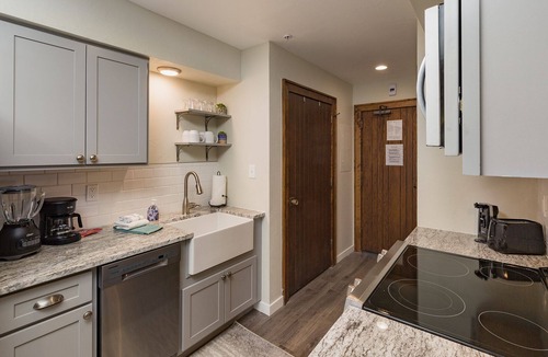 Purgatory Cabin | Durango Dream | AC, Pool, Hot Tub, Golf & Ski