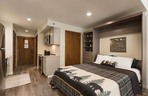 Purgatory Cabin | Durango Dream | AC, Pool, Hot Tub, Golf & Ski
