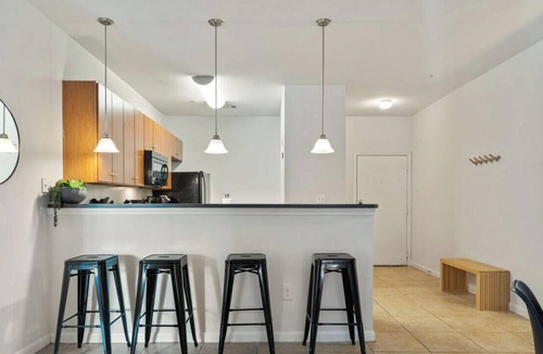 North University Apartment | E 30the #2 xxxxxxxxx