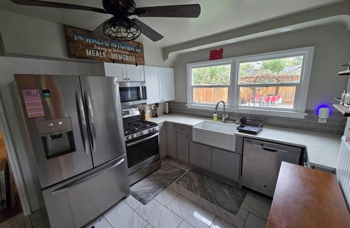 Broadmoor House | EAGLES NEST- 3 bedroom house
