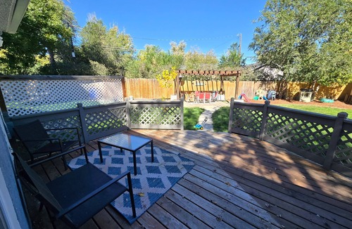 Broadmoor House | EAGLES NEST- 3 bedroom house