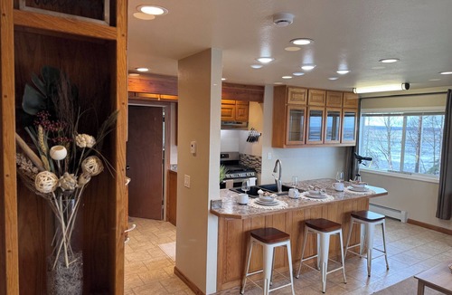 Kenai Apartment | Eagles Perch! Beautiful apt. In Kenai overlooking the mouth of the Kenai River