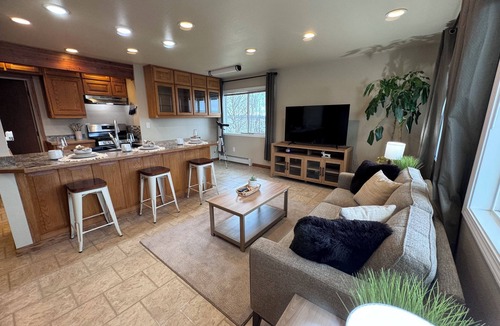 Kenai Apartment | Eagles Perch! Beautiful apt. In Kenai overlooking the mouth of the Kenai River