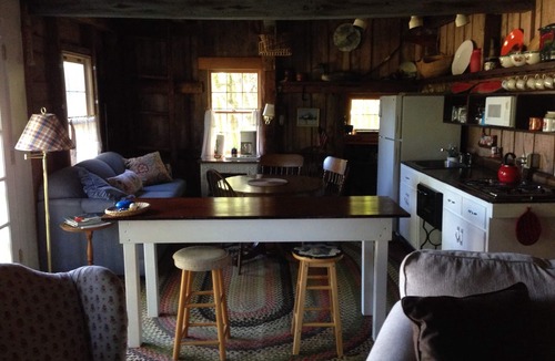 Pleasant Point Cottage | Early American Barn-Charming Salt Water Cottage In Historic Cushing, Maine