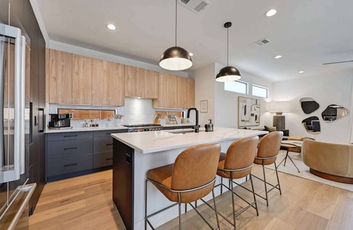 Holly House | East Austin 5BR w Private Pool, Rooftop & Views!