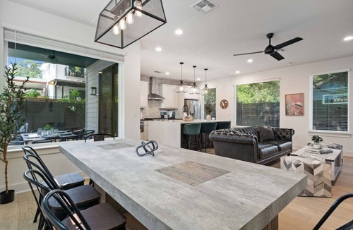Swede Hill House | East Austin Duo: House + Apt | Walk to Fun