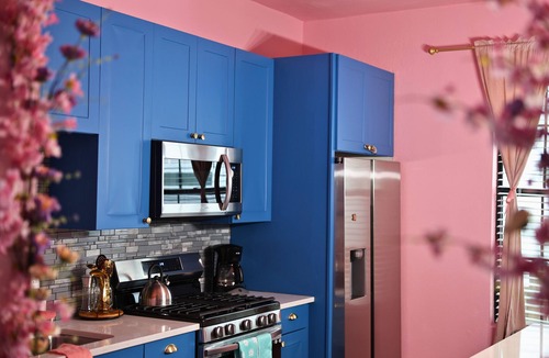 Holly House | East Austin Enchanting Stay ~ 3bd/2 bath Oasis