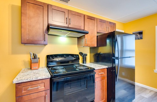 Easthampton Apartment | Easthampton Vacation Rental - Walk to Breweries!