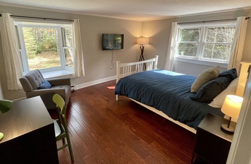 Grantham House | Eastman Home- Golf, Ski, Lake, Hike - Sleeps 14