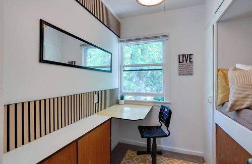 Mid-Beacon Hill House | Easy Access to Dtwn! Seattle Group-Friendly Home