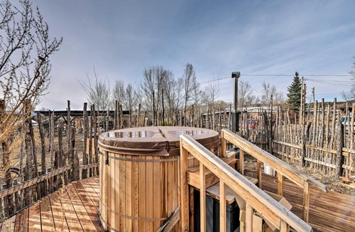 San Cristobal House | Eco Cabin w/ Mtn View - Near Taos Ski & Town!