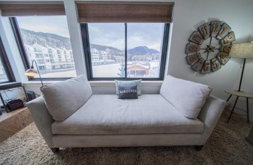 Lakeside Village House | Edgewater 1436 by SummitCove Lodging in Colorado
