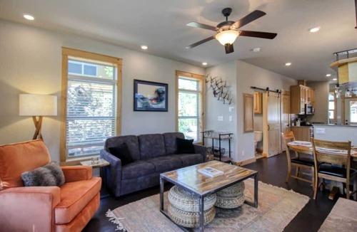 Granby House | Edgewater Cabin on the Fraser River | 3BR, Sleeps 7 | Hot Tub & Pool