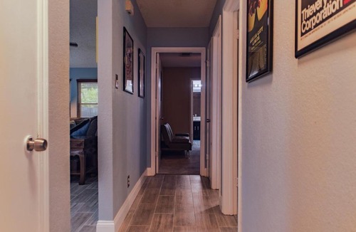 Round Rock House | Egger