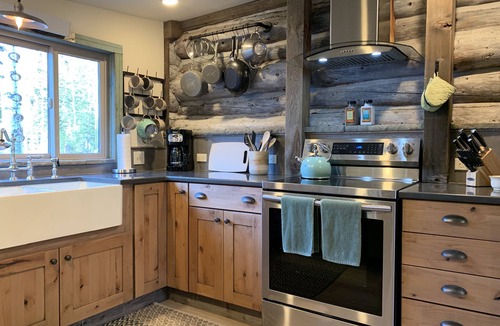 Eldora Cabin | Eldora Enchantment: Rustic Luxury Cabin - 10% off 3 + nights, offer ends 5/31