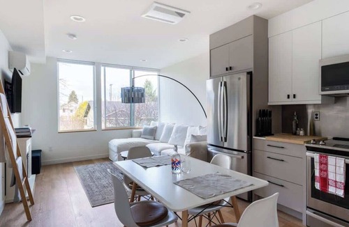 Columbia City Apartment | Elegant 1BR Retreat: Columbia City, Seattle