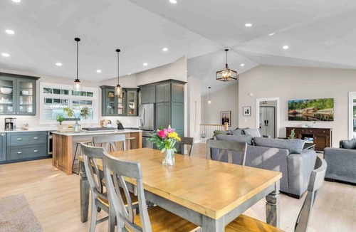 Orland House | Elegant lakefront home near Bar Harbor & Acadia with modern kitchen, lake views