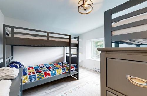 Boothbay Harbor House | Elegant Oceanfront Condo with Stunning Harbor Views & Spectacular Sunsets