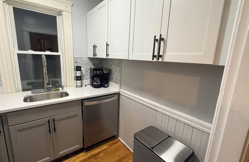 Worcester Apartment | Elegant West Side 3BR unit w/King Suite