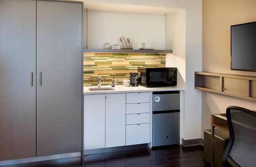 D Street - West Broadway Hotel | Element by Marriott Boston Seaport District
