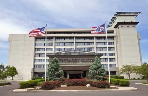 Northern Woods Hotel | Embassy Suites Columbus