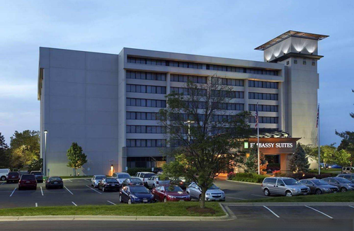 Northern Woods Hotel | Embassy Suites Columbus