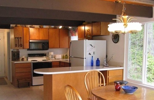 Bellingham Ski Chalet | Emerald Lake Chalet - SUMMERTIME!