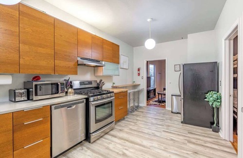 Hosford-Abernethy House | Enchanting 2BR Portland Home ~ 92 WalkScore