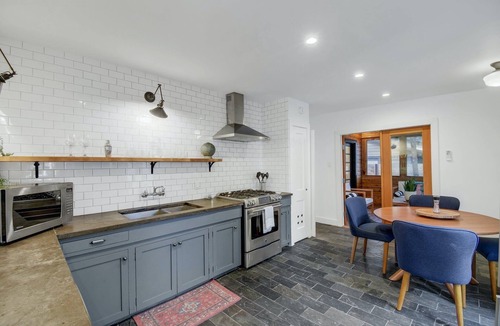 Galindo House | Enchanting Bungalow with Private Detached Studio, Close to South Congress!